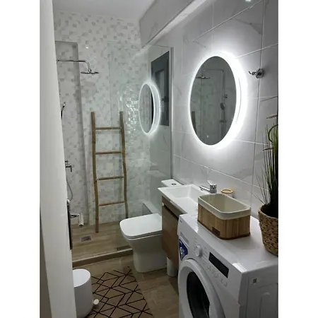 Blue Horizon Apartment *